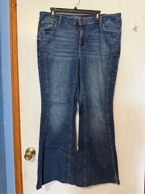 Women’s Jeans, Maurice, Flared, Size 16W